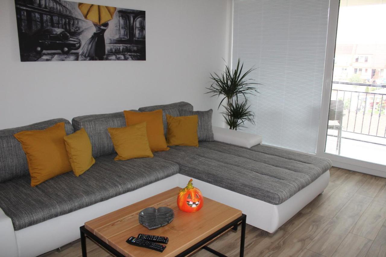 Apartment Anno Dunajská Streda Exteriör bild